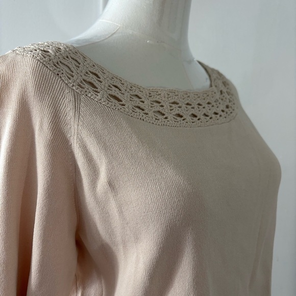 Vtg Linda Matthew’s Boho Ivory Crochet Embroidered Top Sz M Lace Cottage Core - Picture 7 of 8